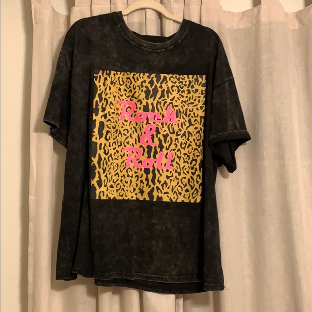 Oversized Acid Wash Rock ‘n Roll tee